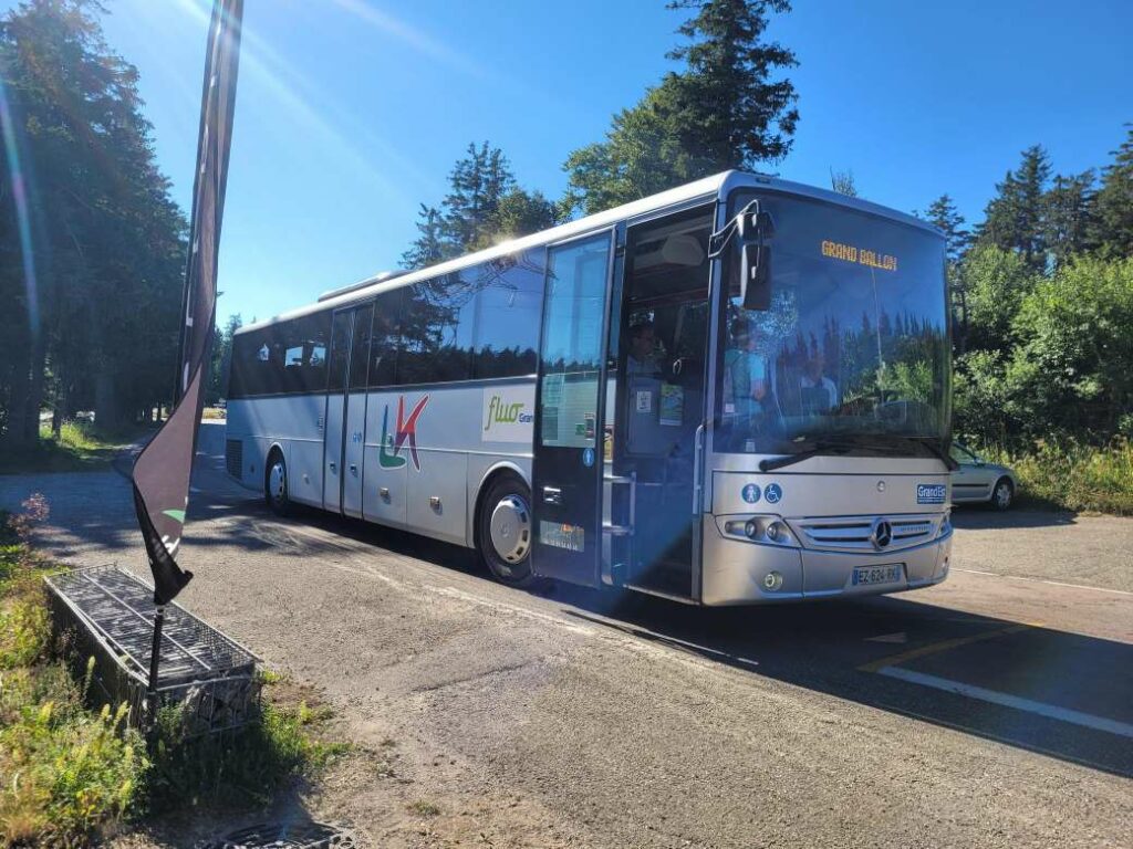 La navette des crêtes qui monte à la Station du Lac Blanc tous les étés