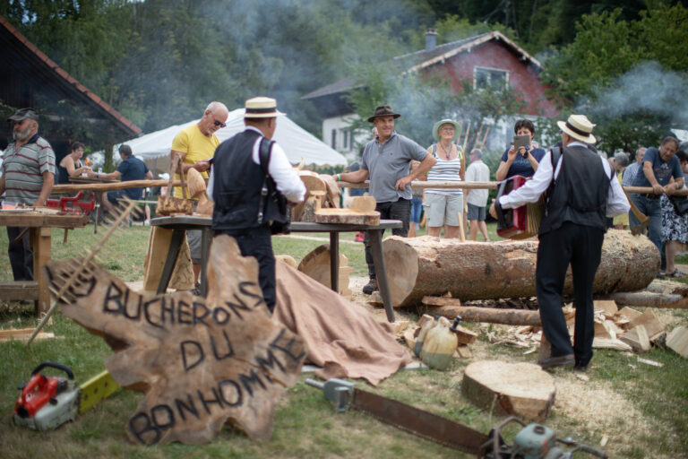 Traditions paysannes Oh les Welches Le Bonhomme en Alsace - bûcherons