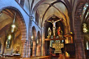 Eglise Sainte-Croix à Kaysersberg et son Christ monumental