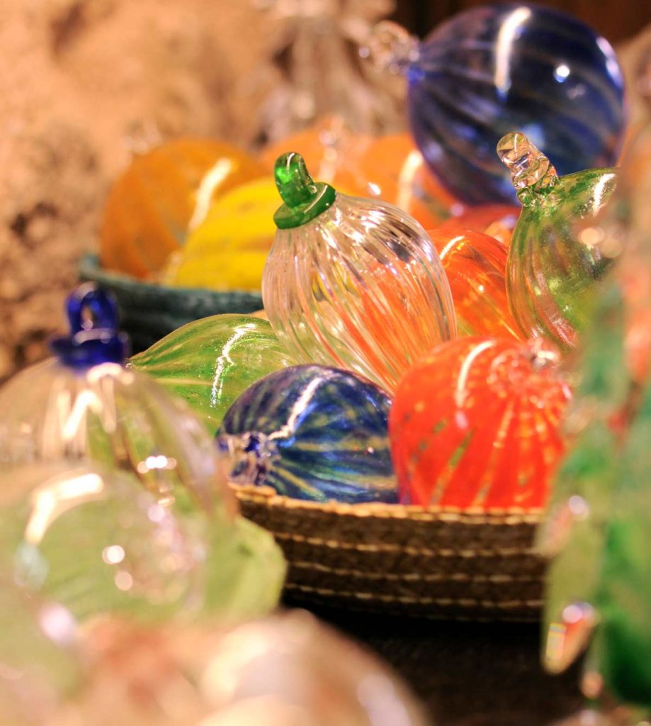 Boules de Noël en verre de la Verrerie d'art à Kaysersberg